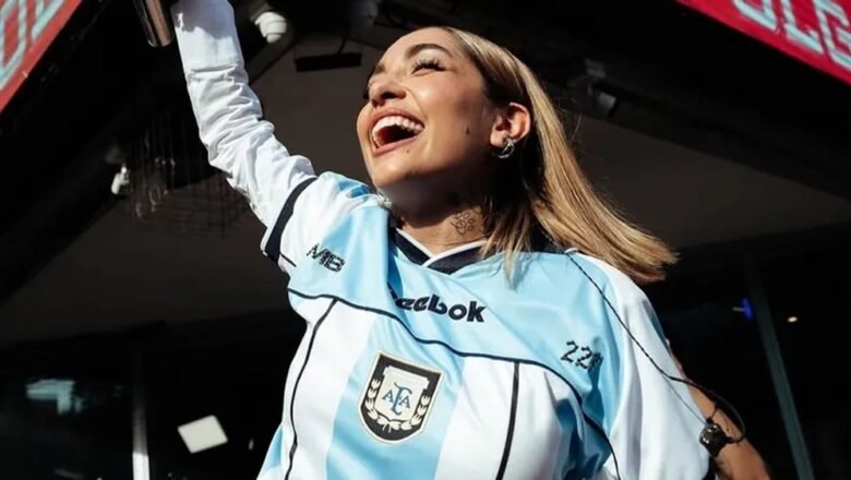 María Becerra cantará el himno argentino en la final del Mundial