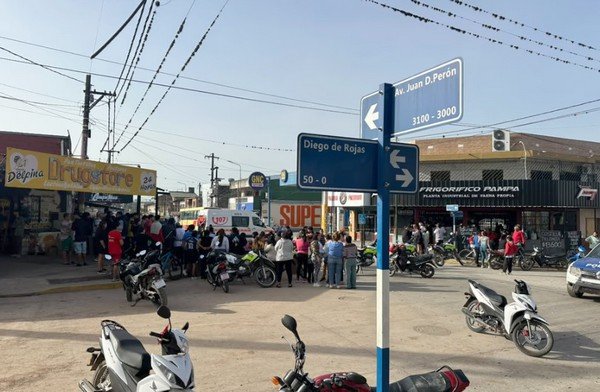 Tragedia en El Colmenar: dos niños de 8 y 4 años murieron al chocar una moto contra un colectivo