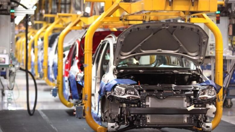 La industria automotriz argentina en caída libre: el sector se hundió un 18,3% en el primer semestre