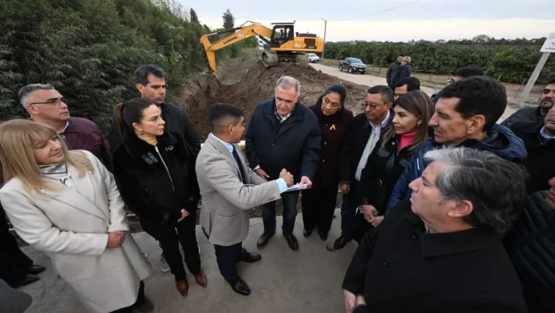 Jaldo inauguró obras y supervisó trabajos en canales de desagüe